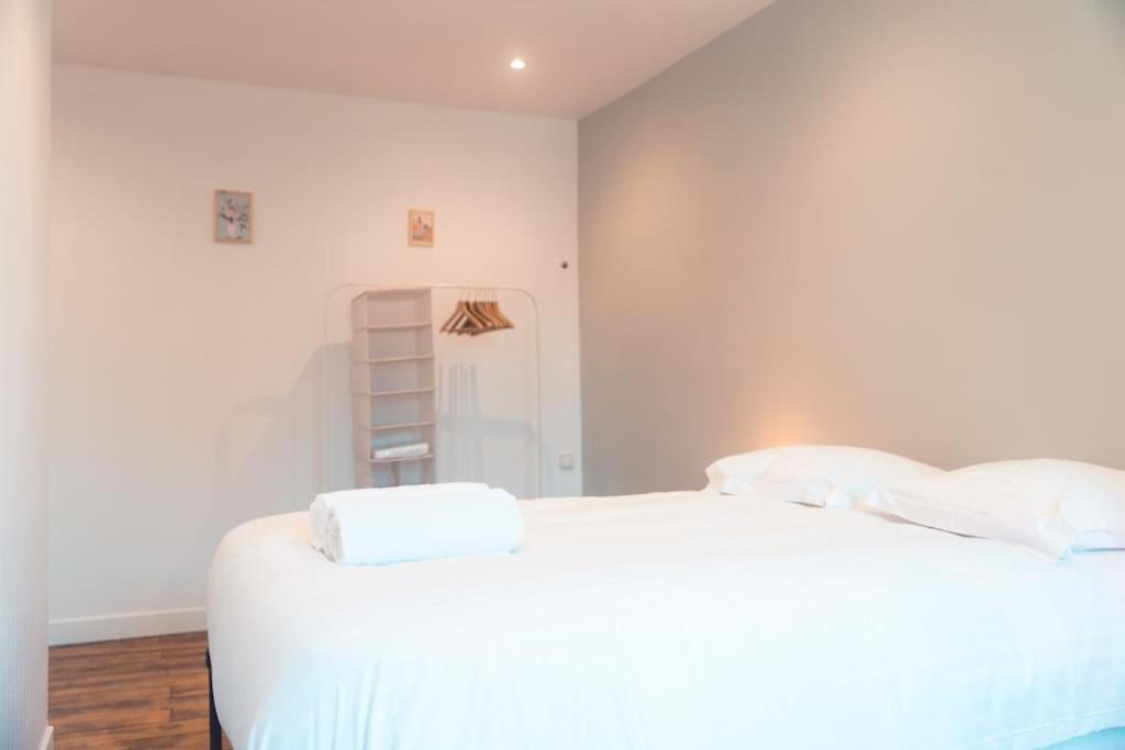 L'Etape - La Maison Des Amis Tours Extérieur photo